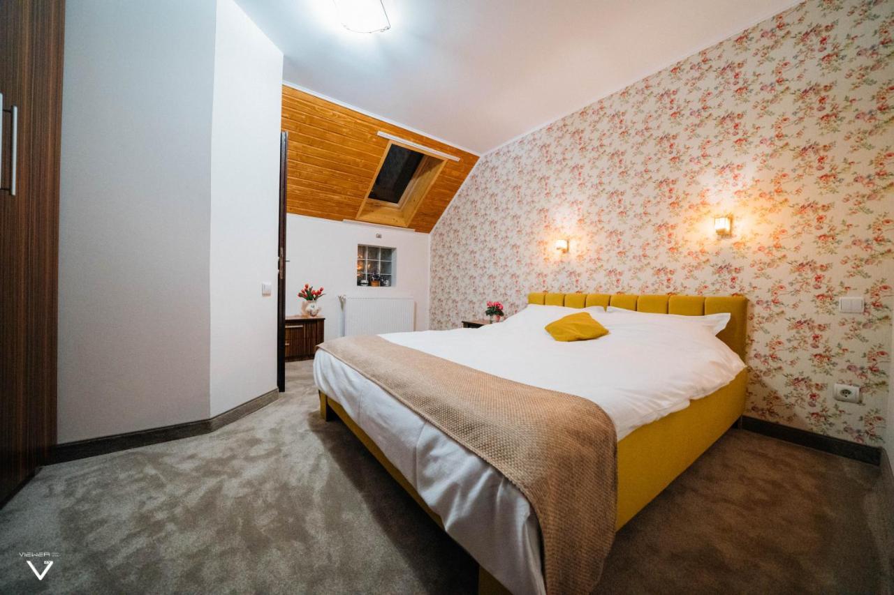 Casa Carmen Hotel Dorna Arini Eksteriør billede