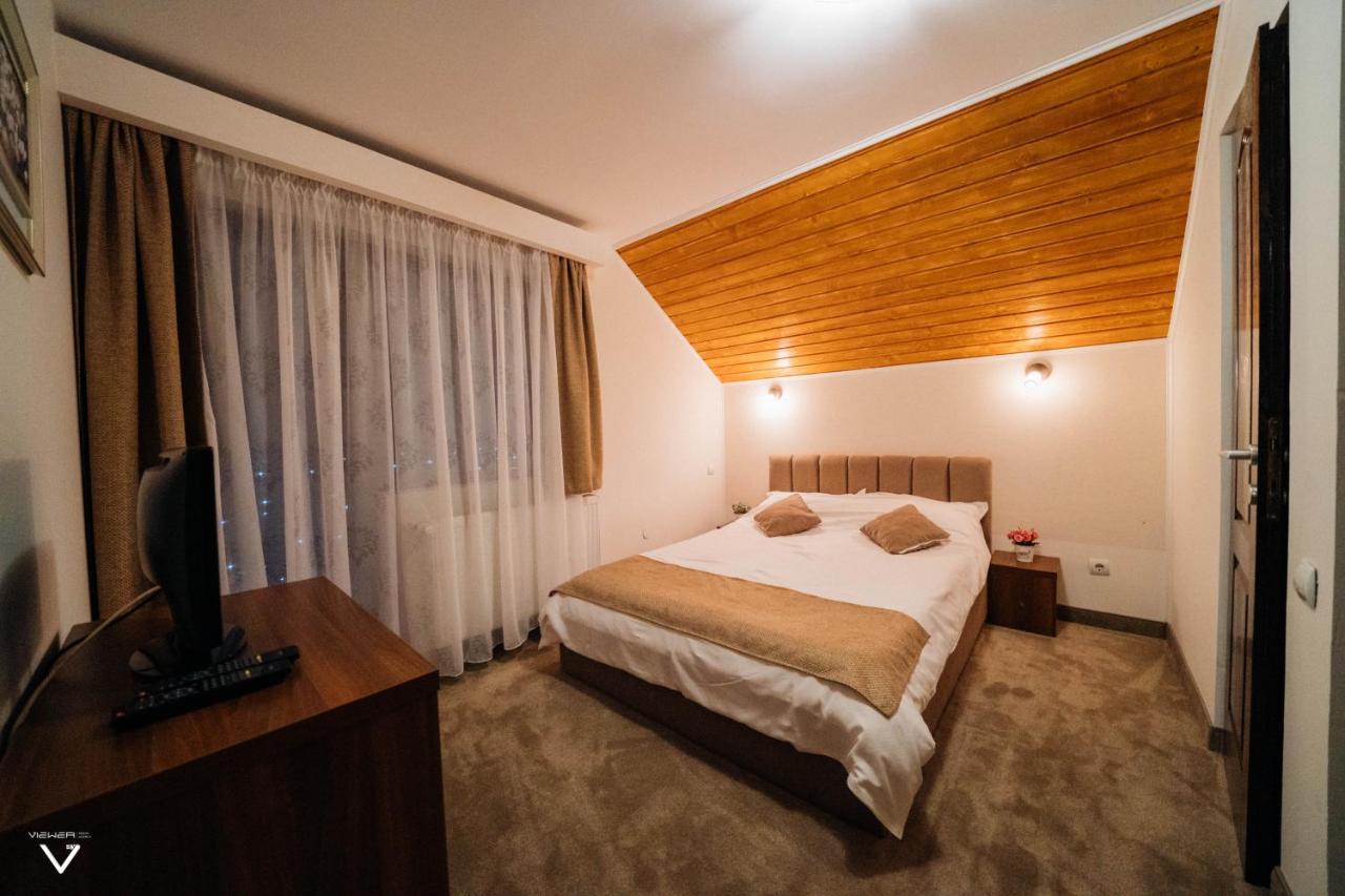 Casa Carmen Hotel Dorna Arini Eksteriør billede